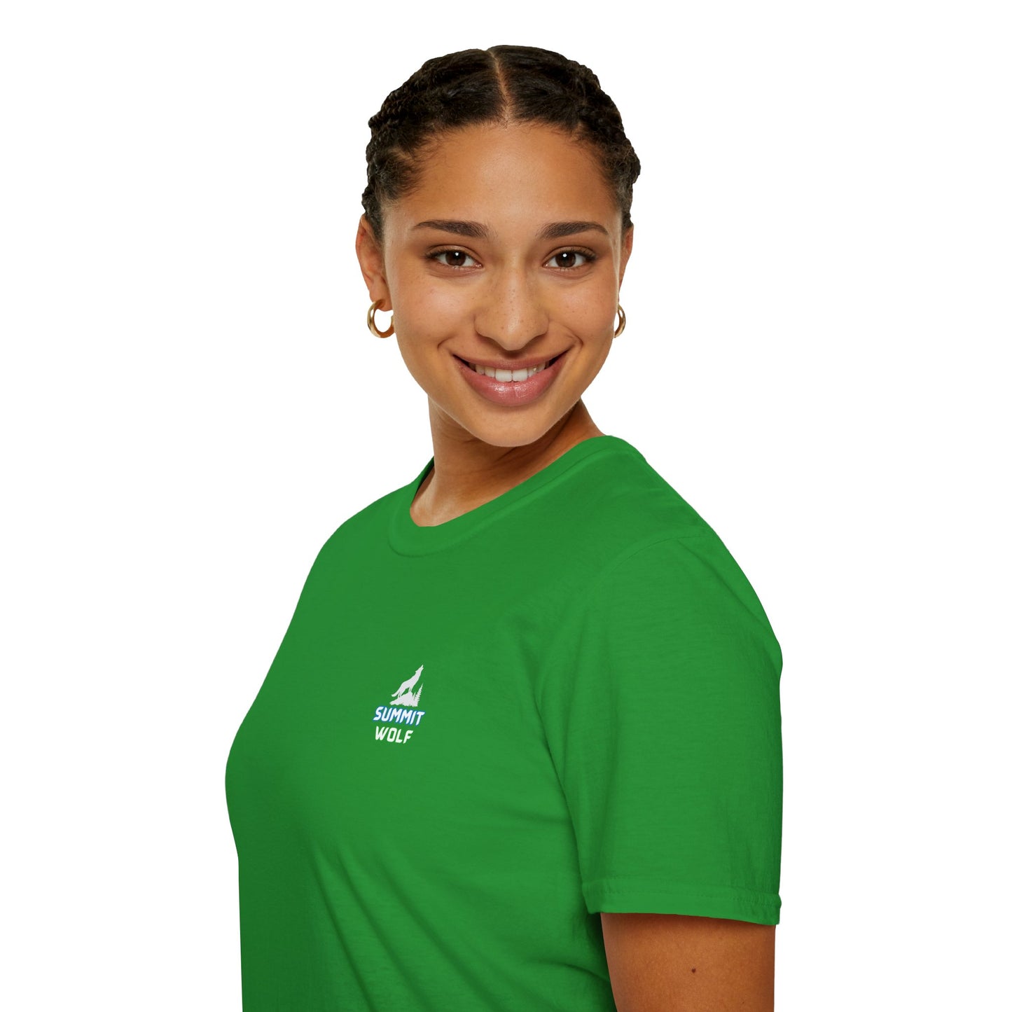 Summit Wolf Adventure Unissex Softstyle T-Shirt