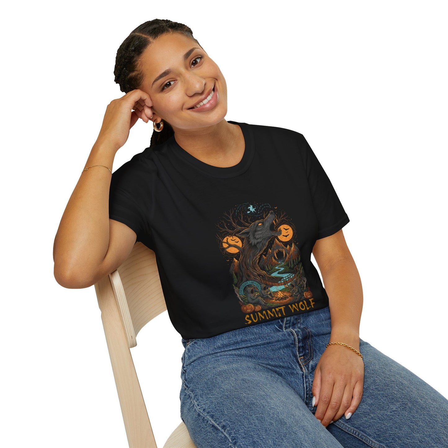 Summit Wolf Howling Wolf Unisex T-Shirt