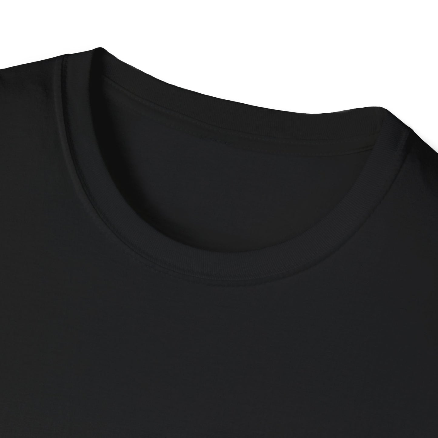 Summit Wolf Adventure Unissex Softstyle T-Shirt